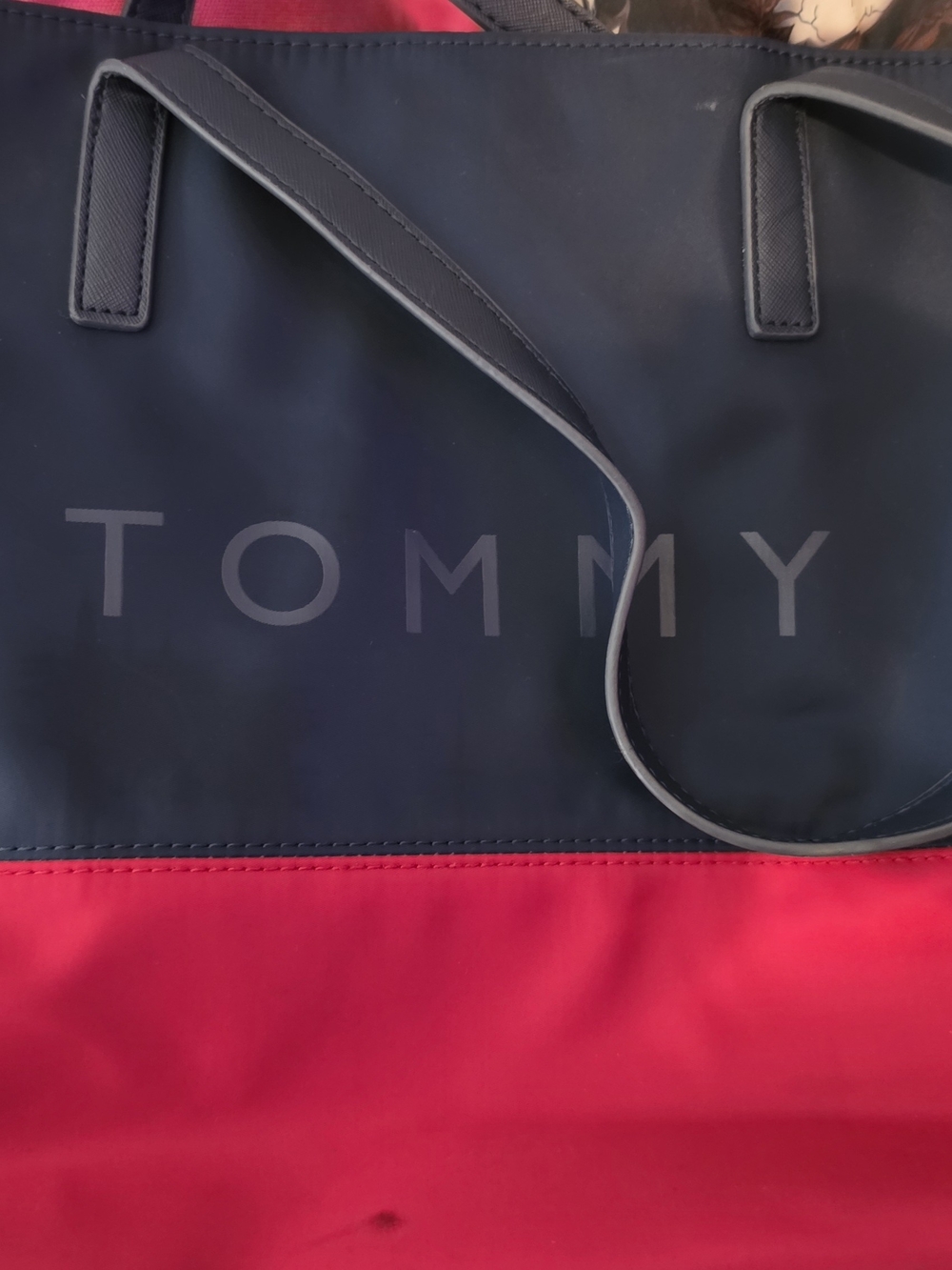 Tommy Hilfiger Men's Navy and Red Tote Bag